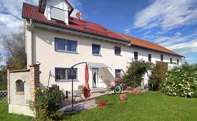 Der Weberhof bietet Ihnen gepflegte Serviced Apartments und Ferienwohnungen als bequeme Unterkunft zwischen Augsburg und München.